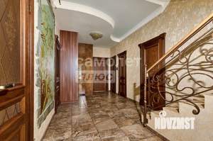 Дом 200м², 3-этажный, на длительный срок,