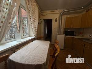 Дом 50м², 2-этажный, на длительный срок,