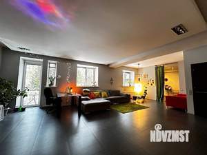 Таунхаус 250м², 3-этажный, на длительный срок,