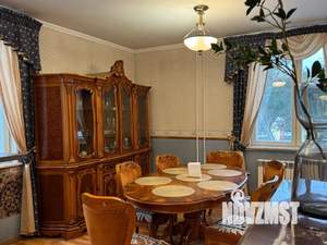 Дом 300м², 2-этажный, посуточно,