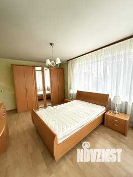 Дом 145м², 3-этажный, на длительный срок,