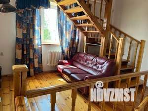 Дом 200м², 3-этажный, на длительный срок,