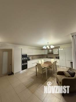 Таунхаус 202м², 2-этажный, на длительный срок,