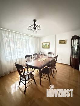 Дом 145м², 3-этажный, на длительный срок,