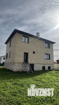 Коттедж 281м², 3-этажный, участок 6 сот.