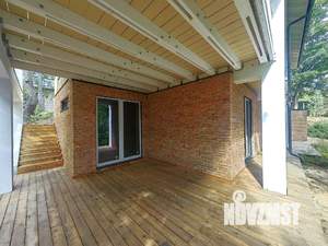 Коттедж 329м², 3-этажный, участок 8 сот.