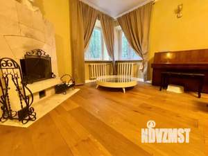 Дом 365м², 3-этажный, участок 17 сот.