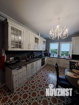 Коттедж 170м², 3-этажный, участок 3 сот.