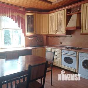 Дом 138м², 2-этажный, участок 3 сот.