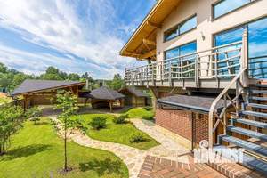 Дом 287м², 2-этажный, участок 8 сот.