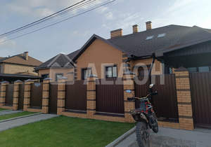 Дом 398м², 2-этажный, участок 12 сот.