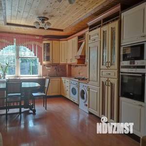 Дом 138м², 2-этажный, участок 3 сот.