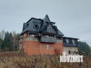 Дом 287м², 3-этажный, участок 1 сот.