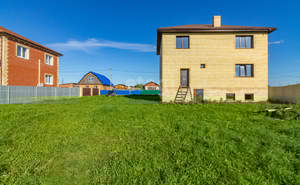 Дом 280м², 3-этажный, участок 10 сот.