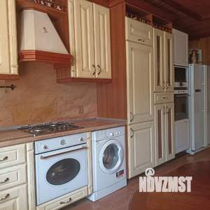 Дом 138м², 2-этажный, участок 3 сот.