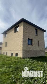 Коттедж 281м², 3-этажный, участок 6 сот.