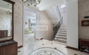 Дом 538м², 3-этажный, участок 12 сот.