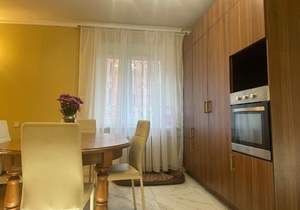 Дом 365м², 3-этажный, участок 17 сот.