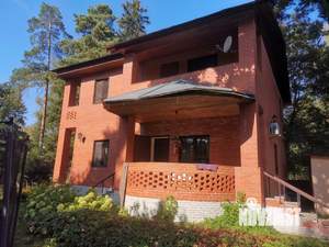 Коттедж 360м², 3-этажный, участок 13 сот.