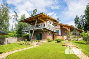 Дом 287м², 2-этажный, участок 8 сот.