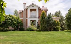 Дом 429м², 3-этажный, участок 50 сот.