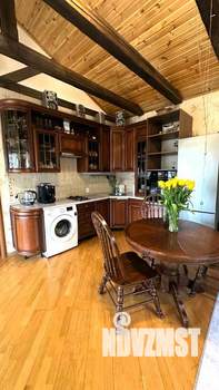 Дом 292м², 2-этажный, участок 16 сот.