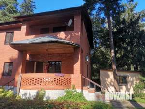 Коттедж 360м², 3-этажный, участок 13 сот.