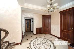 Коттедж 538м², 3-этажный, участок 12 сот.