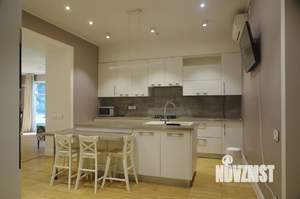 Коттедж 183м², 2-этажный, участок 15 сот.