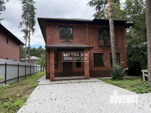 Дом 214м², 2-этажный, участок 9 сот.