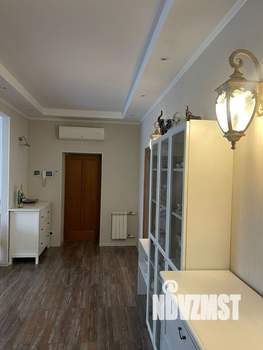 Коттедж 196м², 2-этажный, участок 10 сот.