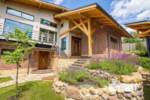 Дом 287м², 2-этажный, участок 8 сот.