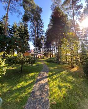 Дом 346м², 2-этажный, участок 17 сот.