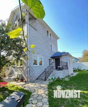 Коттедж 170м², 3-этажный, участок 3 сот.