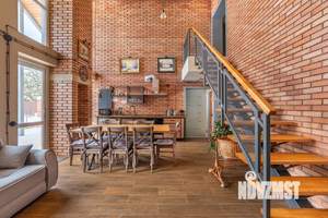 Дом 200м², 2-этажный, участок 8 сот.