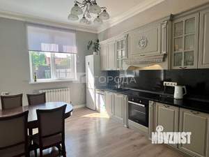 Дом 210м², 2-этажный, на длительный срок, 