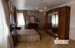 Коттедж 350м², 3-этажный, на длительный срок, 