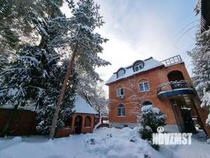 Дом 390м&sup2;, 3-этажный, посуточно, 