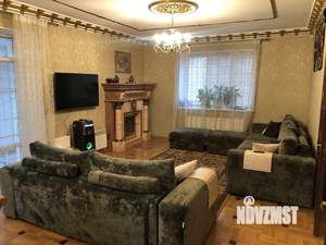 Дом 350м², 3-этажный, посуточно, 
