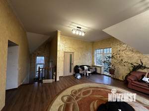 Дом 250м², 3-этажный, на длительный срок, 