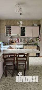 Дом 240м², 3-этажный, на длительный срок, 