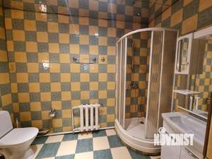 Дом 390м&sup2;, 3-этажный, посуточно, 