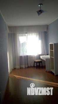 Таунхаус 168м², 3-этажный, на длительный срок, 