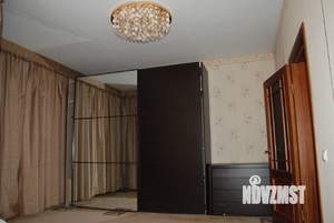 Таунхаус 168м², 3-этажный, на длительный срок, 