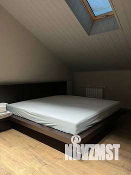 Дом 200м², 2-этажный, посуточно, 