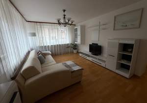 Дом 140м², 3-этажный, на длительный срок, 