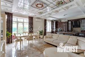 Таунхаус 170м², 2-этажный, на длительный срок, 