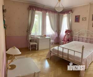Коттедж 350м², 3-этажный, на длительный срок, 