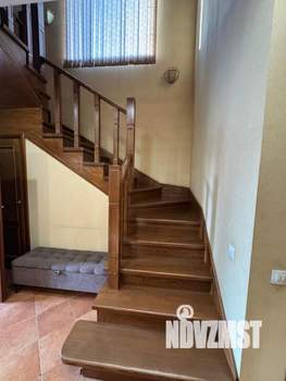 Коттедж 220м², 3-этажный, на длительный срок, 