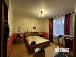 Дом 250м², 3-этажный, на длительный срок, 